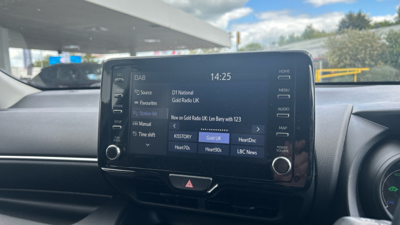 Toyota Yaris 1.5 Hybrid Design 5dr CVT Hybrid Hatchback
